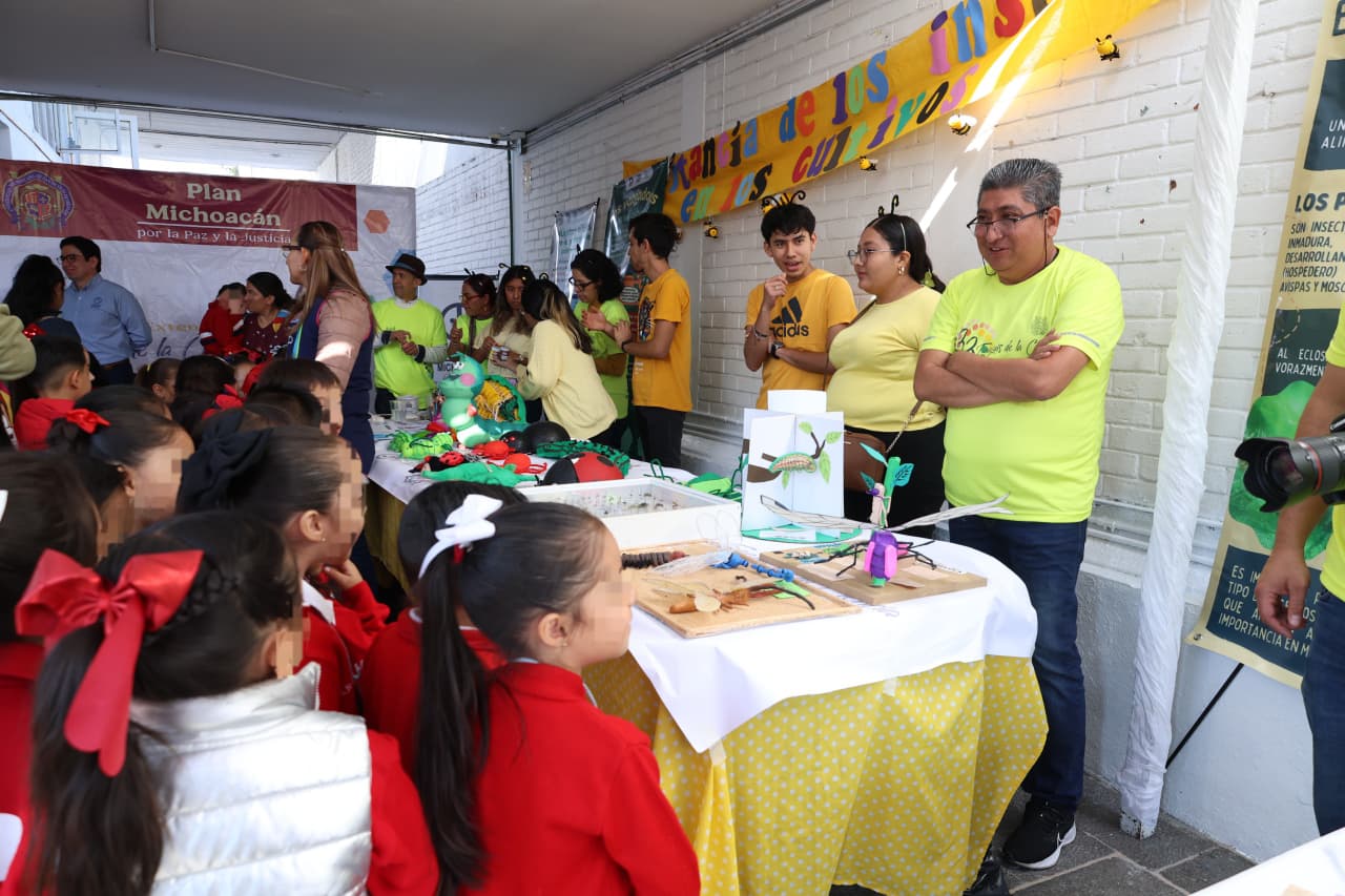 UMSNH lleva el Tianguis de la Ciencia a AMANC para acercar la ciencia a ...